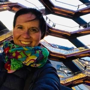 Meet your Posher, Nicole